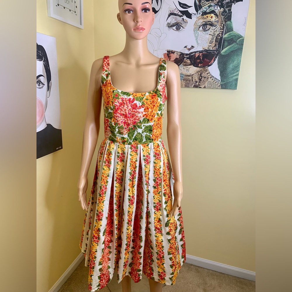 ISAAC MIZRAHI x TARGET Sleeveless Pleated Fit & Flare Dress in Floral, Size 4 - Picture 5 of 11